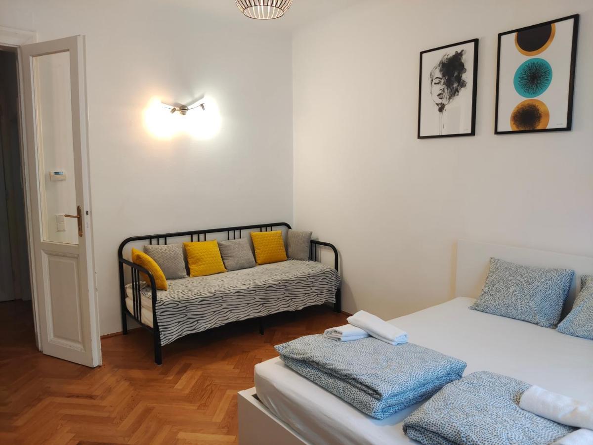 Central Mariahilfer Apartment 5 Min To The Schoenbrunn Palace And City Shopping Center Viyana Dış mekan fotoğraf