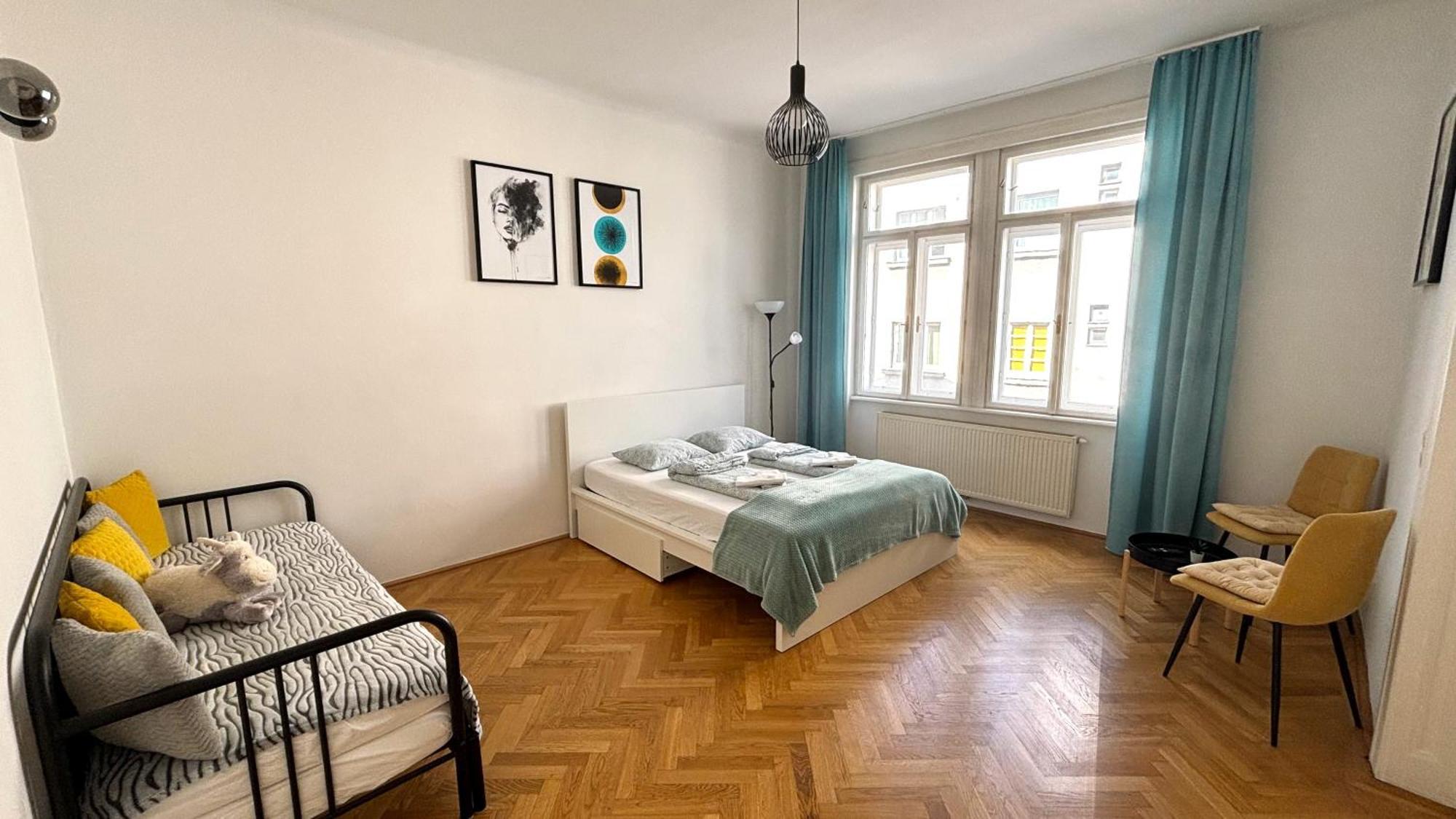 Central Mariahilfer Apartment 5 Min To The Schoenbrunn Palace And City Shopping Center Viyana Dış mekan fotoğraf