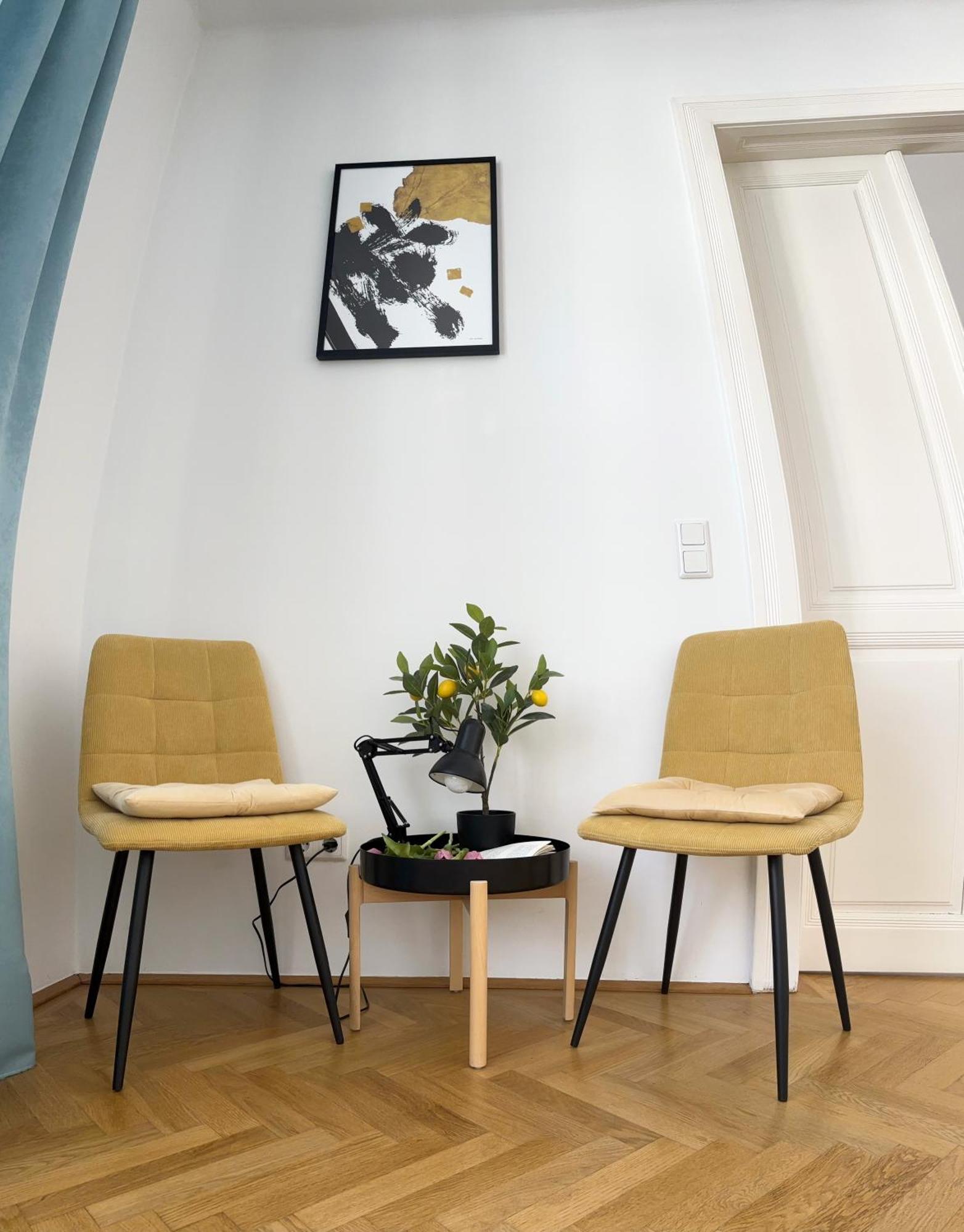 Central Mariahilfer Apartment 5 Min To The Schoenbrunn Palace And City Shopping Center Viyana Dış mekan fotoğraf